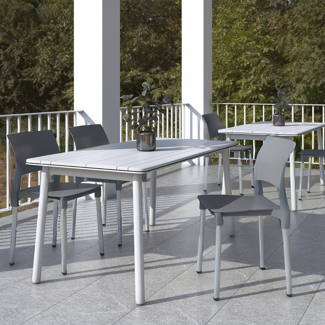 Offiho Set de 4 Sillas Para Restaurante Resistentes Para Exterior e Interior con Protección UV, Modelo Reef OHV62