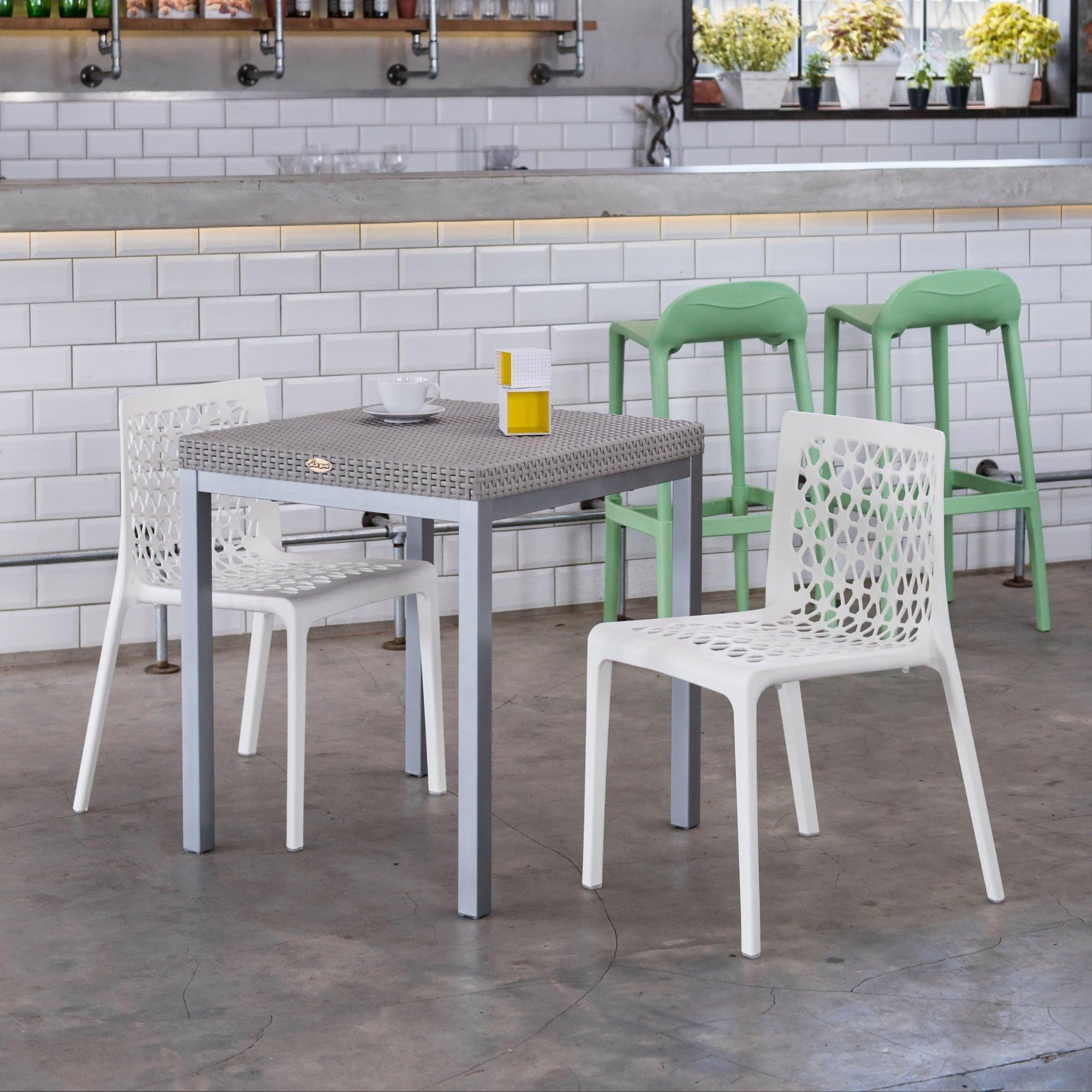 Lagoon, Silla Milán 7053, Silla de comedor, silla de comedor para exterior, silla de comedor para interior, Silla Simple, Muebles de interior, Mobiliario de terraza, Sillas para terraza, Resistente a los rayos UV, Muebles resistentes a los rayos UV, Muebles de exterior
