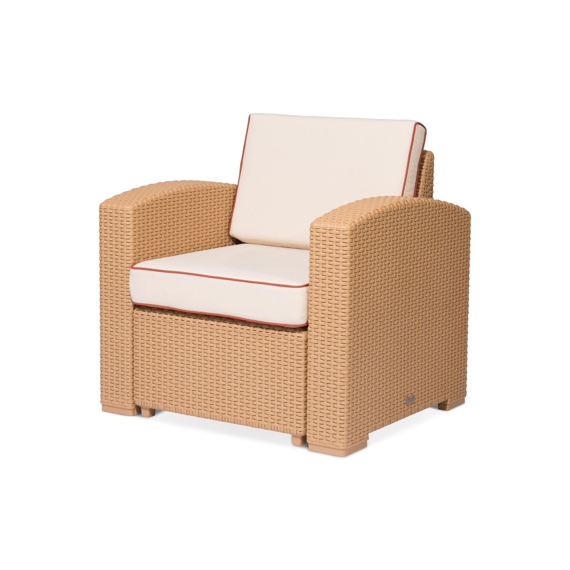 Lagoon, Magnolia 7023CC, Sillón individual, Sillón de rattan, Sillón para exterior, Sillón apto para exterior, Sillón de jardín, Rattan sintético, Cojín resistente a la intemperie, Mobiliario de terraza, Estilo contemporáneo, Comodidad exterior.