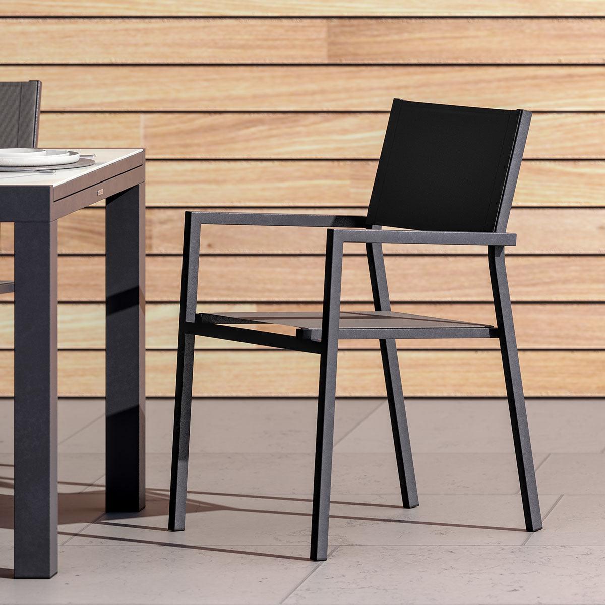 Naterial Set de 2 Sillas de Textileno y Aluminio con Descansabrazos Apta para Exterior, Modelo Orion Alpha II - LuzDeco