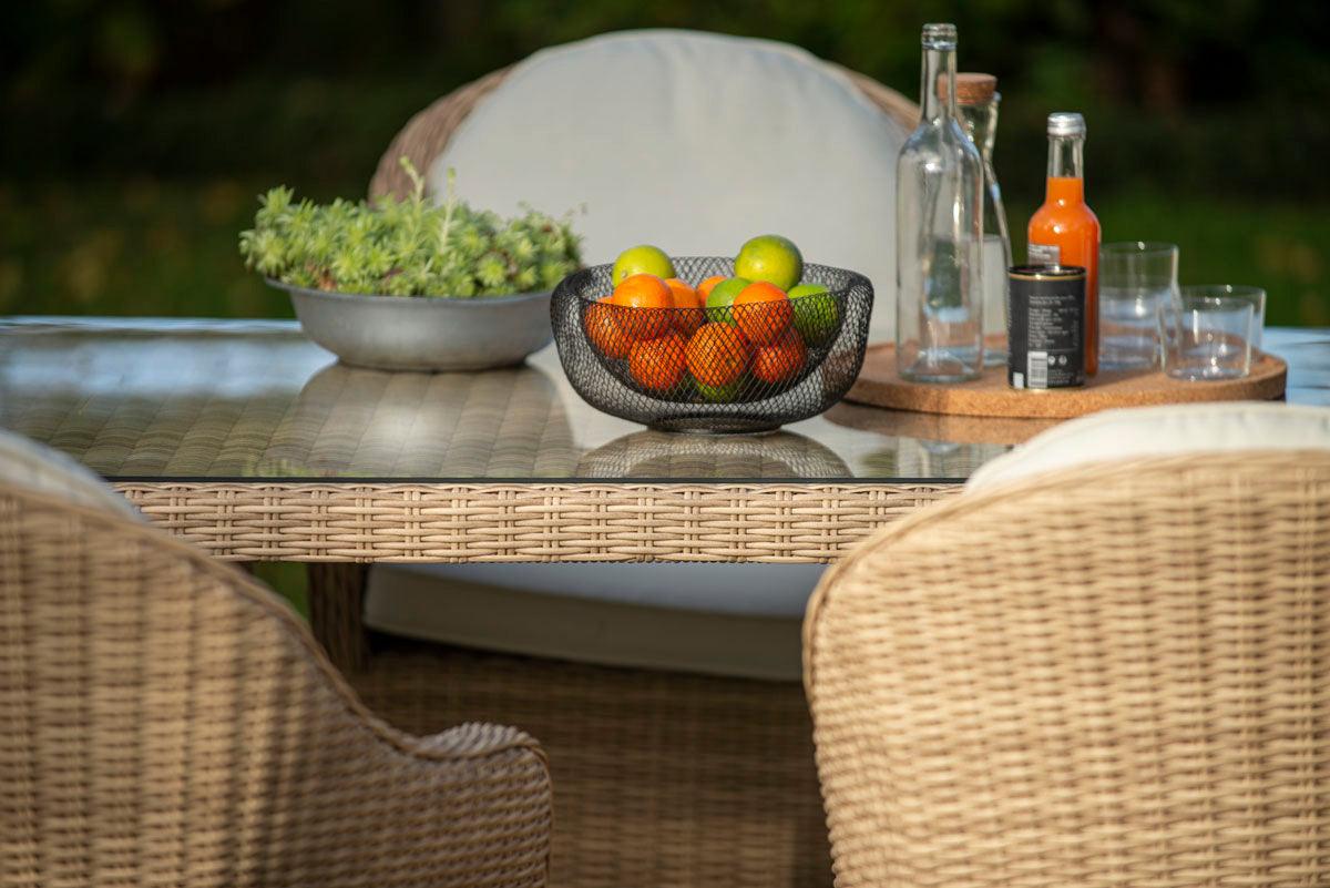 Naterial Set de 2 Sillones Tipo Ratán con Cojin y Descansabrazos Aptos para Exterior, Modelo Medena - LuzDeco