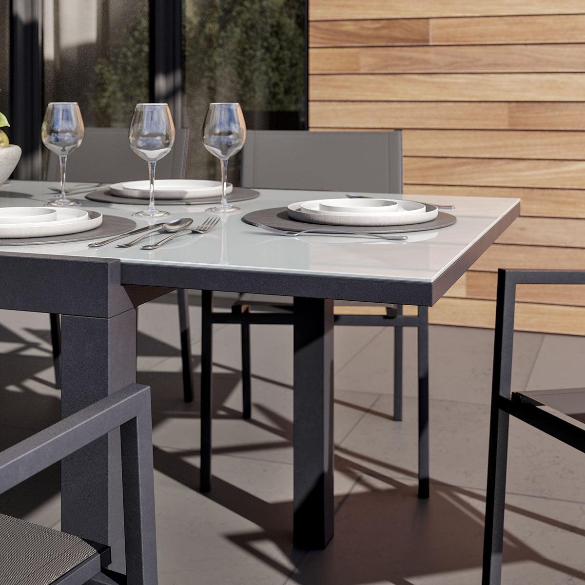 Naterial Set de 4 Sillas de Textileno y Aluminio con Descansabrazos Apta para Exterior, Modelo Orion Alpha II - LuzDeco