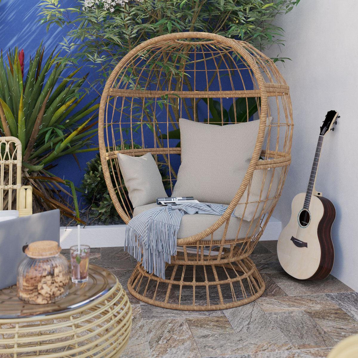 Naterial Silla / Sillón Tipo Ratán con Cojines Aptos para Exterior, Modelo Juno - LuzDeco