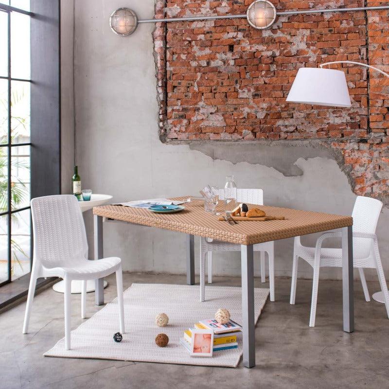 Lagoon, Oslo 7021, Mesa de comedor, Mesa de comedor para exterior, Mesa de comedor para interior, Muebles de rattan, Rattan sintético, Mobiliario de terraza, Diseño en rattan, Resistente a la intemperie, Muebles resistentes UV, Muebles de mimbre sintético.