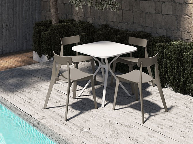 Offiho Set de 4 Sillas Para Restaurante Resistentes Para Exterior e Interior con Protección UV, Modelo Kipali OHV-18 (Copia)