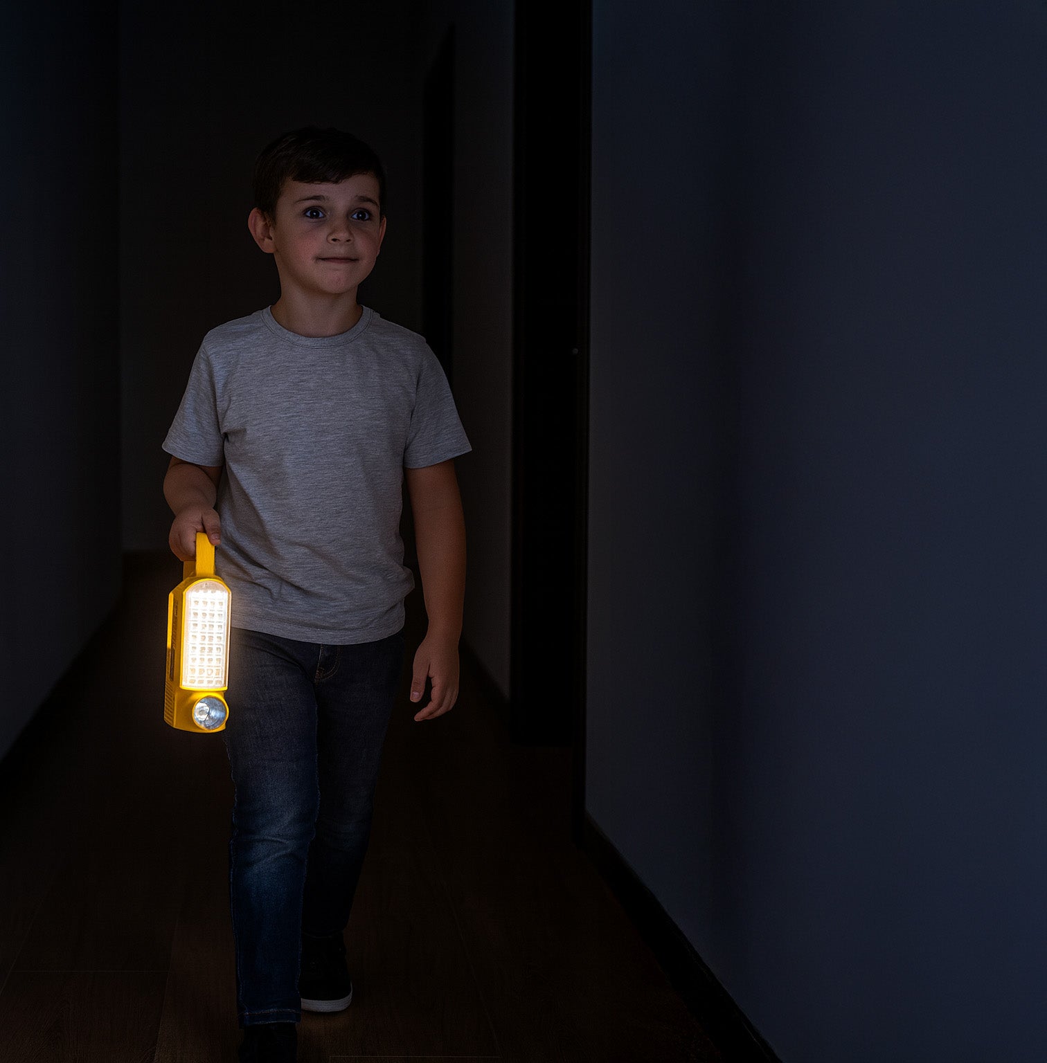 Estevez Luminario de Emergencia Portátil con Batería Recargable 21W, Modelo 5140-AM(neo)