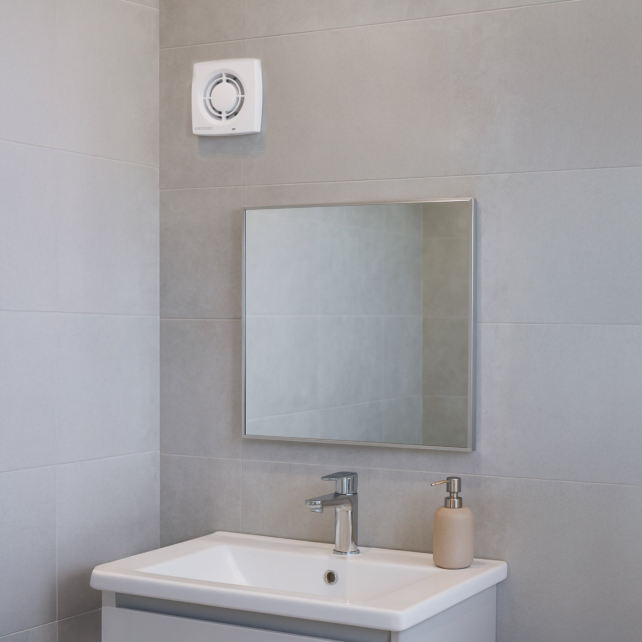Estevez Extractor de Aire Tipo Francés 4"  Baño / Cocina, Pared, Modelo 2704