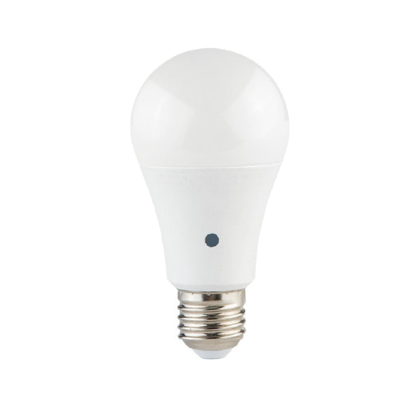Estevez Set de 4 Focos LED 9W Luz Cálida 2700K / Luz Fría 6500K, Base Estándar E26, Fotocelda, Modelo E81193-09-LUX-CW*4