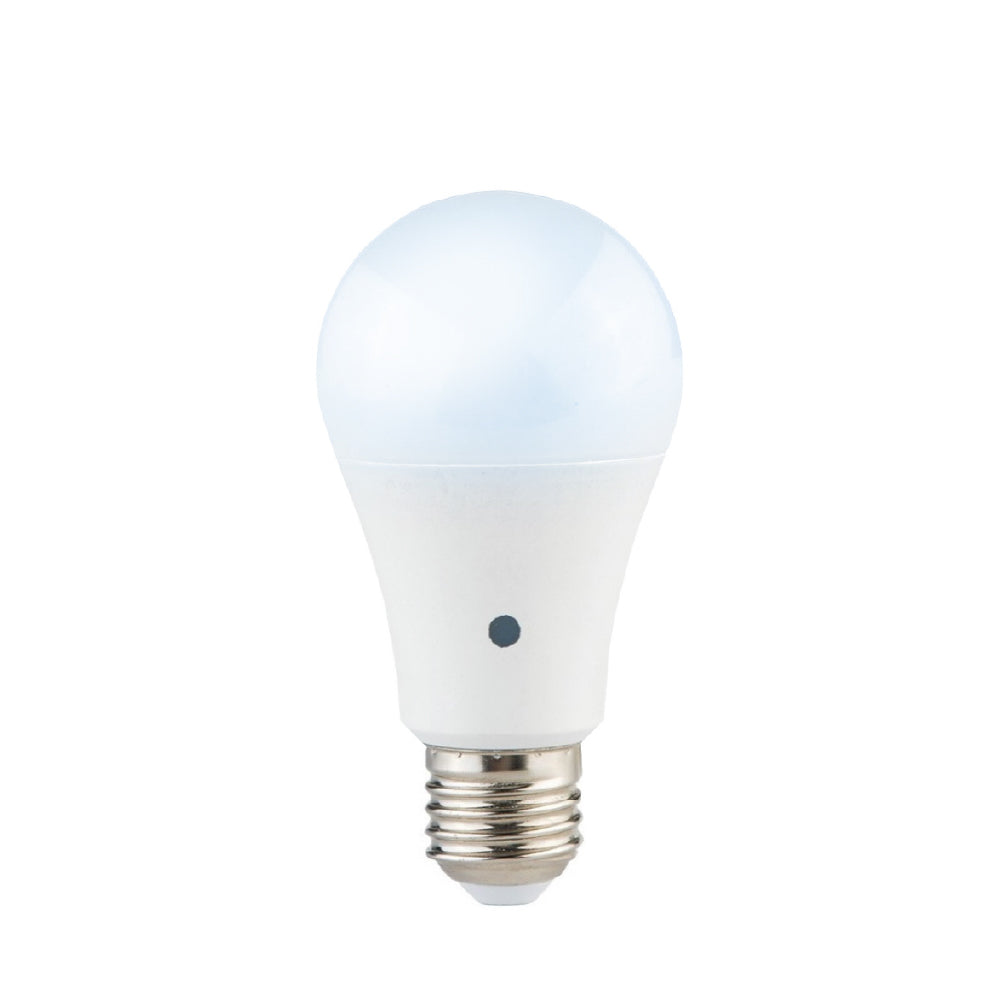 Estevez Set de 4 Focos LED 9W Luz Cálida 2700K / Luz Fría 6500K, Base Estándar E26, Fotocelda, Modelo E81193-09-LUX-CW*4