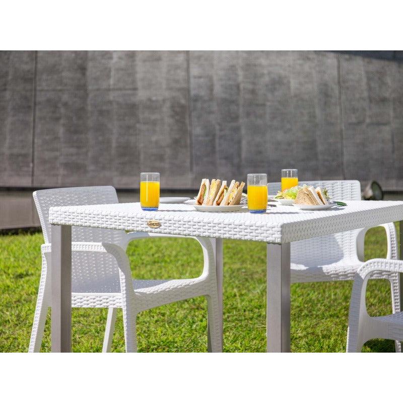 Lagoon, Oslo 7020, Mesa de comedor, Mesa de comedor para exterior, Mesa de comedor para interior, Muebles de rattan, Rattan sintético, Mobiliario de terraza, Diseño en rattan, Resistente a la intemperie, Muebles resistentes UV, Muebles de mimbre sintético.