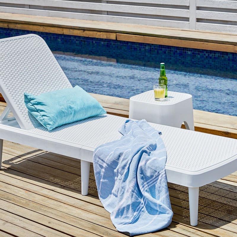 Lagoon, Camastro Tahití, Camastro plegable, camastro de ratán, camastro para exterior, Muebles de rattan sintetico, Mobiliario de terraza, Diseño de ratan, Resistente a los rayos UV,  Muebles resistentes a los rayos UV, Muebles de mimbre